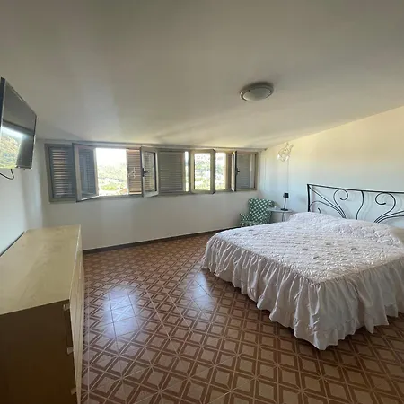 Mansarda Bellavista Holiday home Amelia